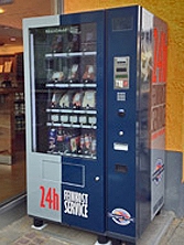 Feinkost-Automat der Metzgerei Huber